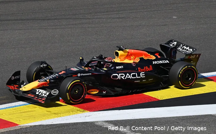 max-verstappen-red-bull-spa-sprintrace-2