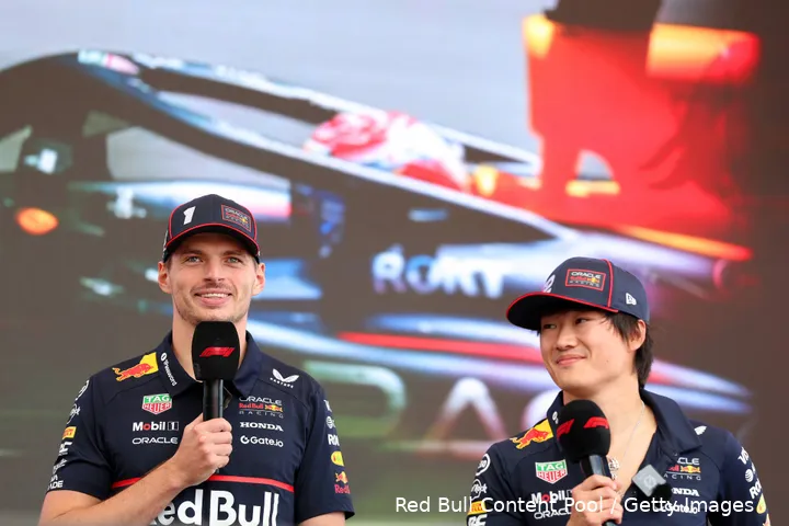verstappen-tsunoda-red-bull-hongarije-zaterdag-1