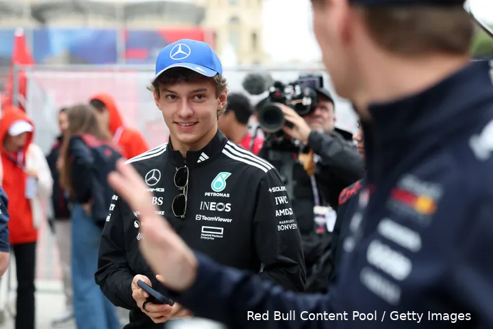max-verstappen-red-bull-bakoe-2025-1-kimi-antonelli
