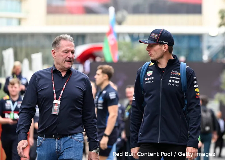 max-verstappen-red-bull-bakoe-2025-15-jos-verstappen