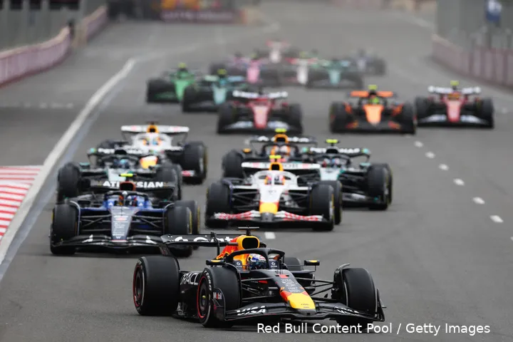 max-verstappen-red-bull-racing-bakoe-zondag-azerbeidzjan-2025