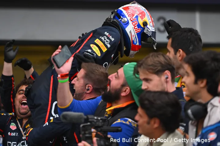 max-verstappen-red-bull-racing-bakoe-zondag-azerbeidzjan-2025