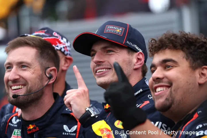 max-verstappen-red-bull-racing-bakoe-zondag-azerbeidzjan-2025