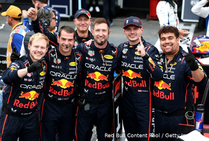 max-verstappen-red-bull-racing-bakoe-zondag-azerbeidzjan-2025