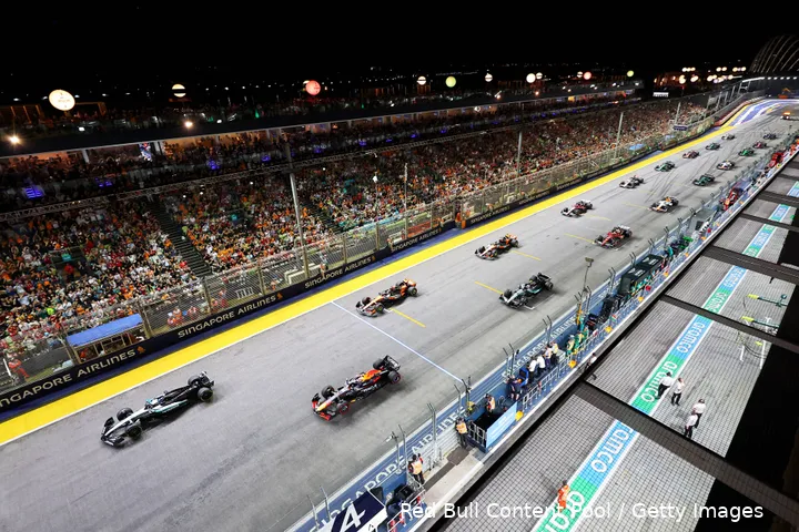 grid-start-george-russell-max-verstappen-oscar-piastri-singapore