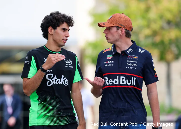 max-verstappen-gabriel-bortoleto-red-bull-racing-sauber-2025-cota-139