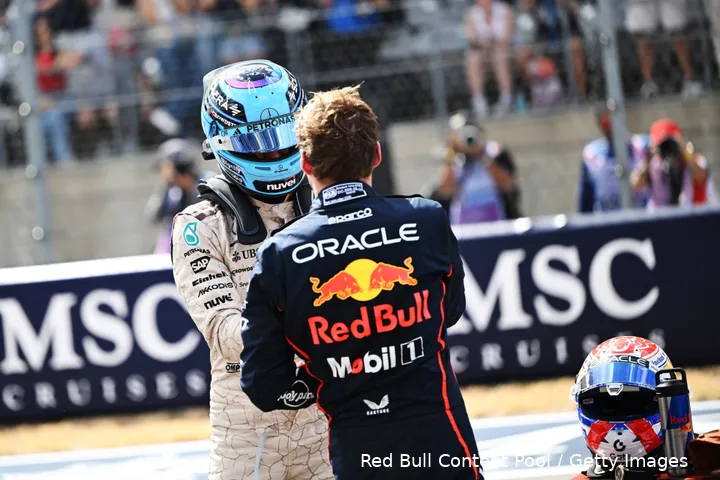 max-verstappen-george-russell-mercedes-red-bull-racing-cota-1