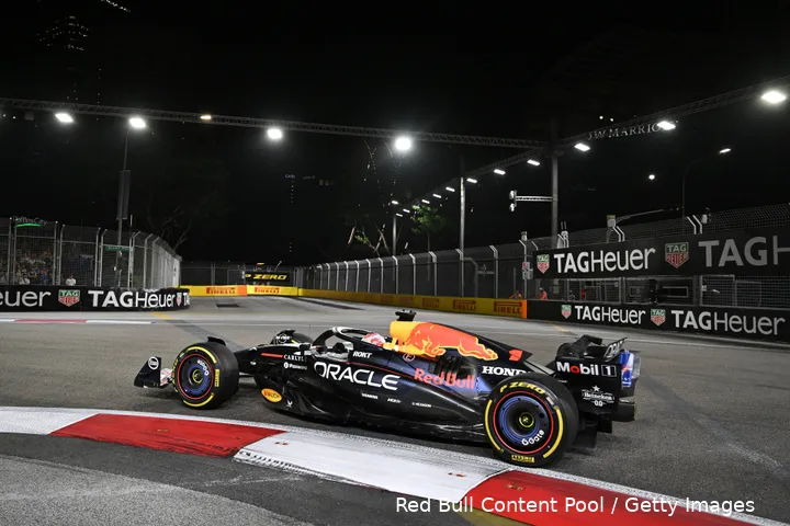 max-verstappen-red-bull-racing-rb21-singapore-vrijdag-118