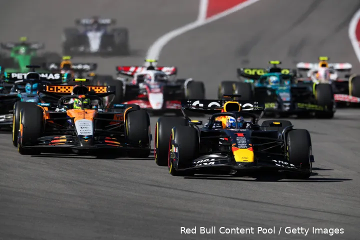SI202510191129Verstappen-COTA-start-Red Bull-2