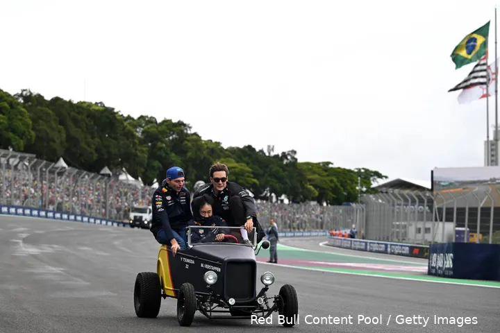 max-verstappen-yuki-tsunoda-red-bull-racing-george-russell-mercedes-sao-paulo-2025-zondag-drivers-parade-1