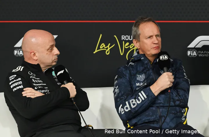 simone-resta-mercedes-paul-monaghan-red-bull-racing-las-vegas-1