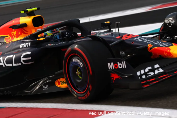 arvid-lindblad-red-bull-racing-abu-dhabi-2025-vt1-15