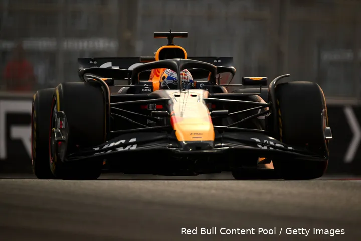 max-verstappen-red-bull-racing-abu-dhabi-vt2-9