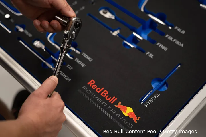 red-bull-powertrains-14