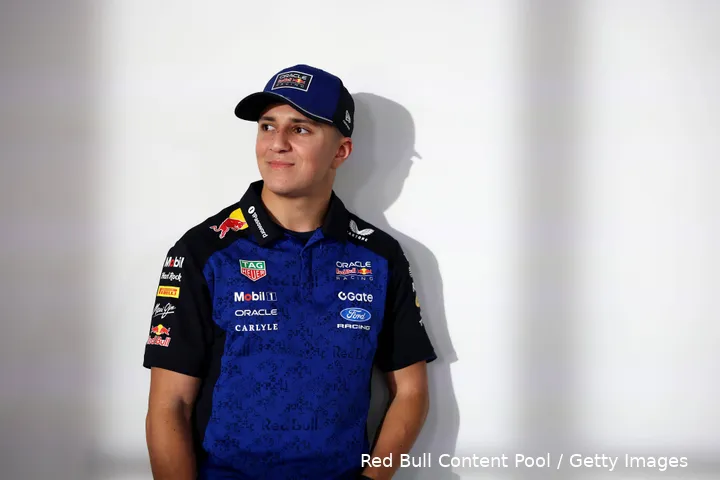 isack-hadjar-red-bull-racing-2026-detroit-1