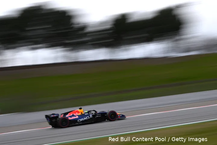 rb22-isack-hadjar-red-bull-racing-2026-wintertest