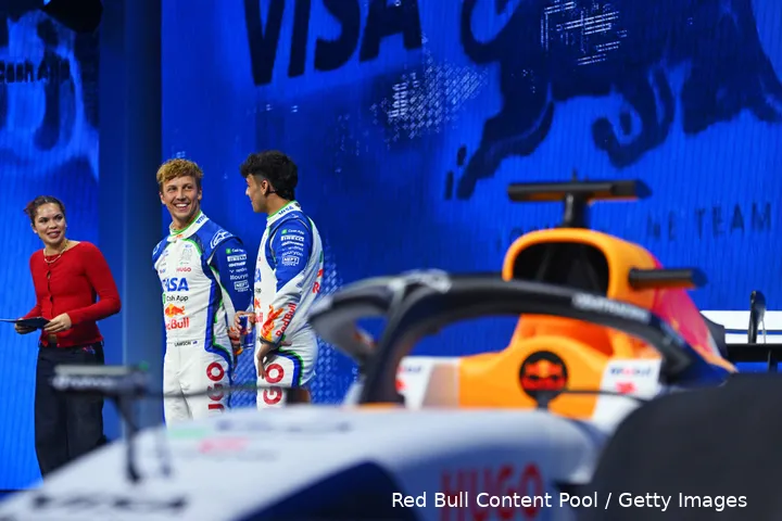 vcarb-03-vcarb03-racing-bulls-livery-reveal-1-arvid-lindblad-liam-lawson