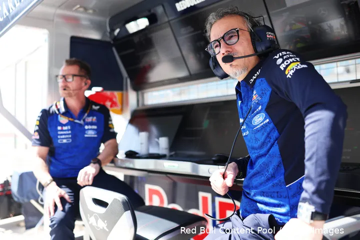 laurent-mekies-red-bull-racing-wintertest-bahrein-13