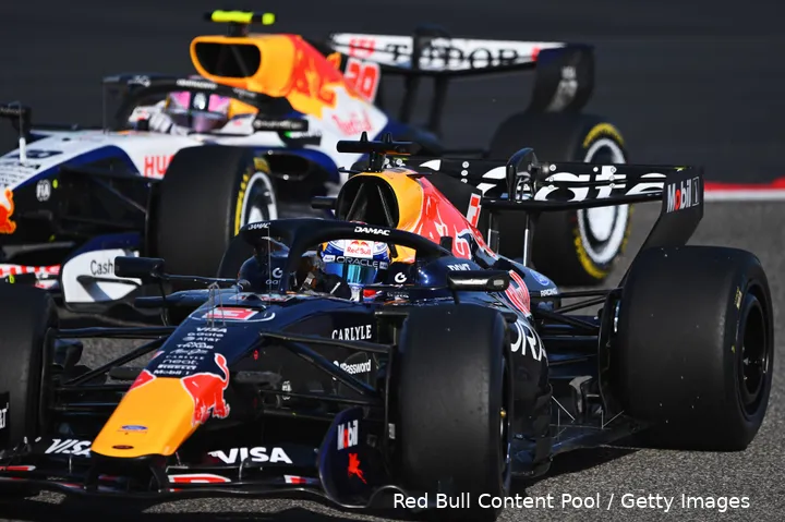 max-verstappen-red-bull-racing-wintertest-bahrein-3-3-12-rb22-12-liam-lawson
