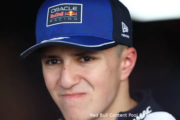 isack-hadjar-red-bull-2026-zondag-japan-race-interview