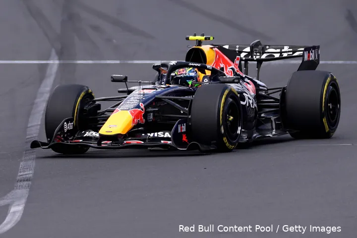 isack-hadjar-red-bull-racing-rb22-australië-grand-prix-1