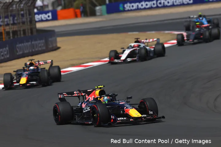 isack-hadjar-red-bull-racing-zaterdag-china-12-max-verstappen-esteban-ocon