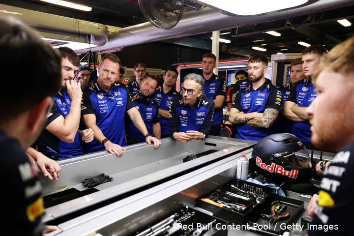 laurent-mekies-red-bull-racing-2026-1-australië-4-monteurs