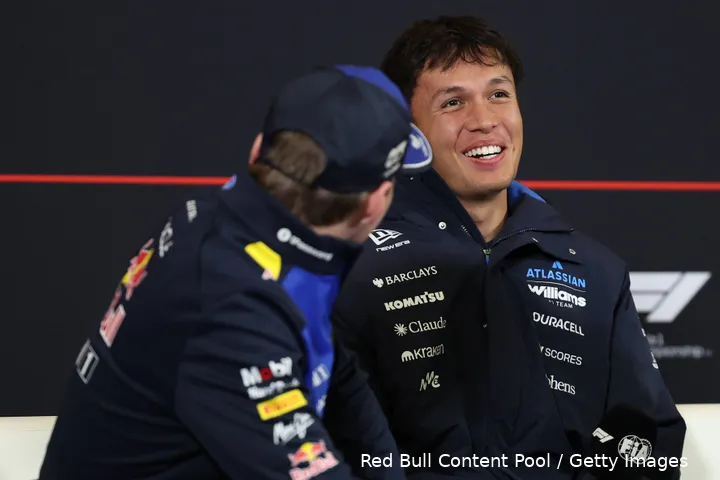 max-verstappen-china-2026-donderdag-red-bull-racing-2-alexander-albon-