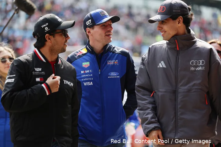 max-verstappen-red-bull-gabriel-bortoleto-audi-sergio-perez-cadillac-2026-zondag-china