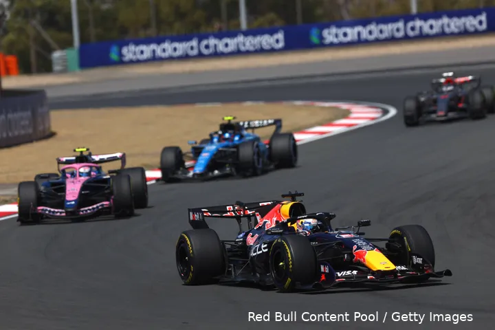 max-verstappen-red-bull-racing-china-2026-1-rb22-13-franco-colapinto-carlos-sainz