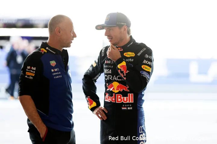 max-verstappen-red-bull-racing-japan-2026-1-monteur-ole-schack-
