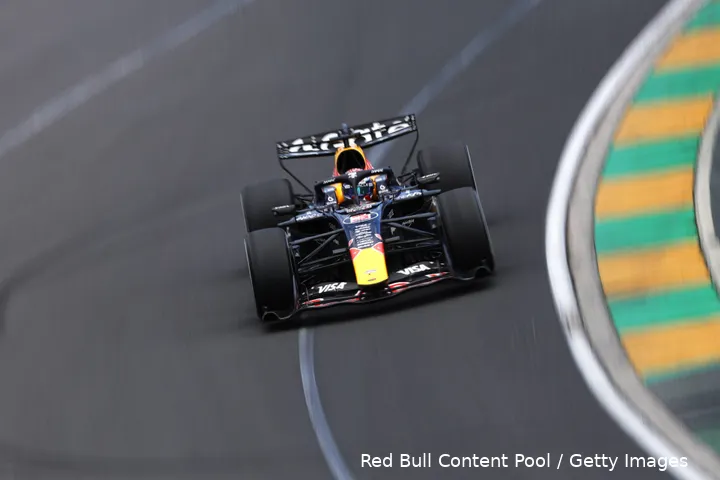 max-verstappen-red-bull-racing-rb22-australië-grand-prix-13