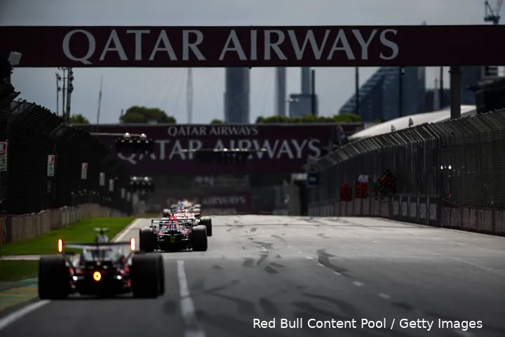 max-verstappen-red-bull-racing-rb22-australië-grand-prix-17-straight-line-mode-2