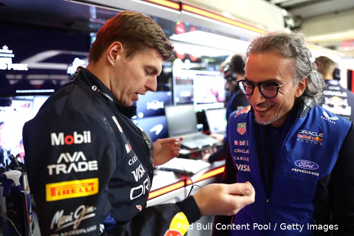 max-verstappen-red-bull-racing-rb22-china-12-1-laurent-mekies