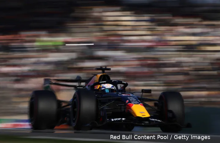 max-verstappen-red-bull-racing-rb22-china-12-128