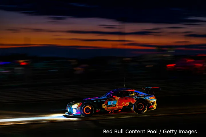 franz-hermann-nordschleife-nls-max-verstappen-dani-juncadella-jules-gounon-lucas-auer-mercedes-amg-gt3-nurburgring-nordschleife-racing-24-uur-12