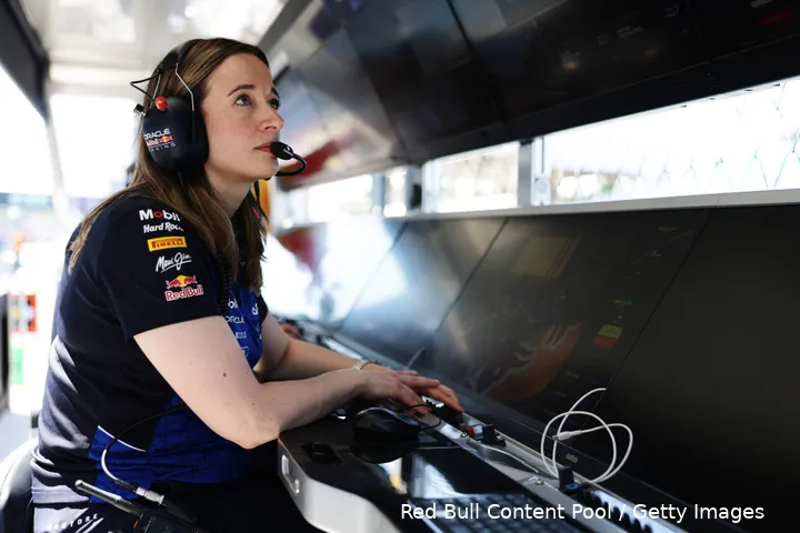 hannah-schmitz-2026-miami-red-bull-racing-1