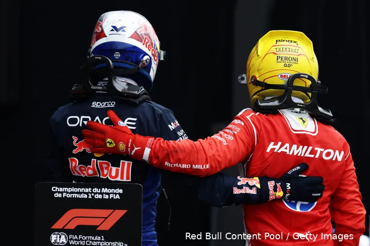 max-verstappen-red-bull-racing-lewis-hamilton-ferrari-2026-zondag-race-canada-3