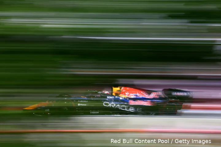 max-verstappen-red-bull-racing-rb22-canada-vrijdag-110