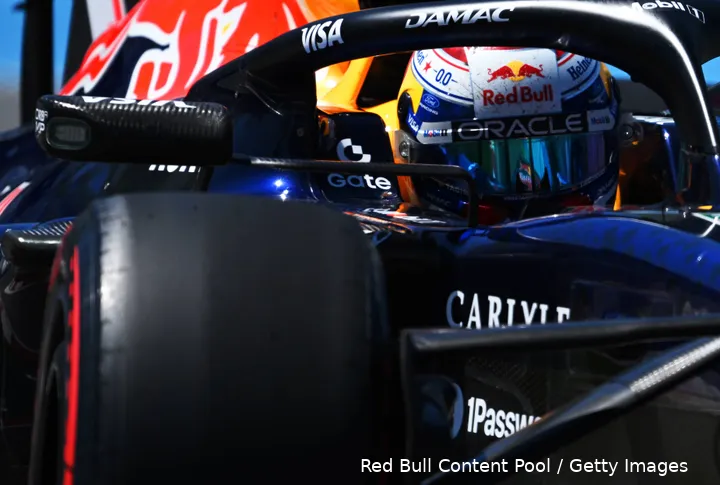 max-verstappen-red-bull-racing-rb22-canada-vrijdag-12