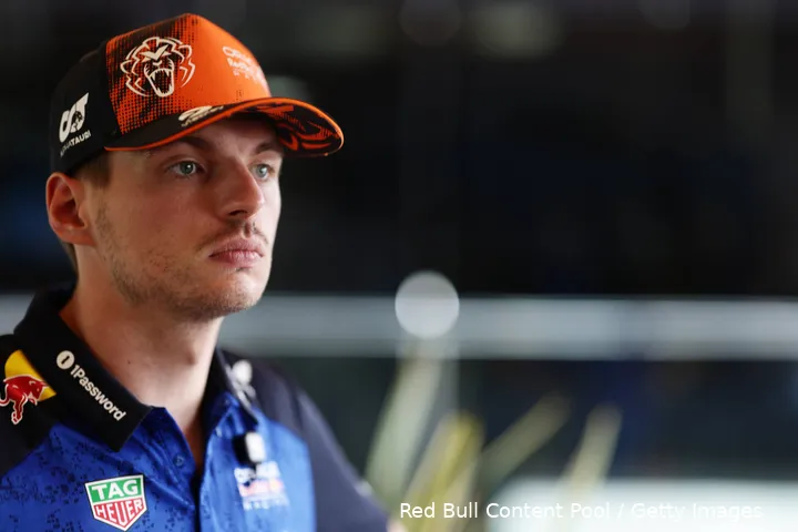 max-verstappen-oostenrijk-2026-donderdag-pet-1