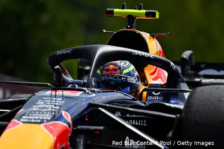 isack-hadjar-red-bull-racing-2026-belgie-zaterdag-training-1