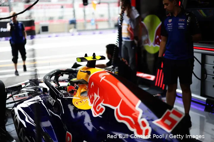 isack-hadjar-red-bull-racing-belgië-spa-vrijdag-vt1-3