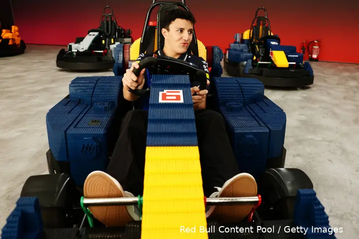 isack-hadjar-red-bull-racing-lego