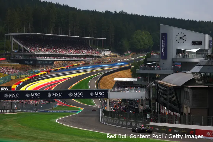 isack-hadjar-red-bull-racing-rb22-2026-zaterdag-kwalificatie-belgie
