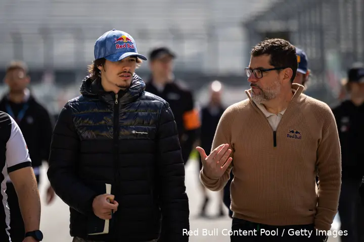 nikola-tsolov-formule-2-red-bull-junior-team-1-guillaume-rocquelin-2026