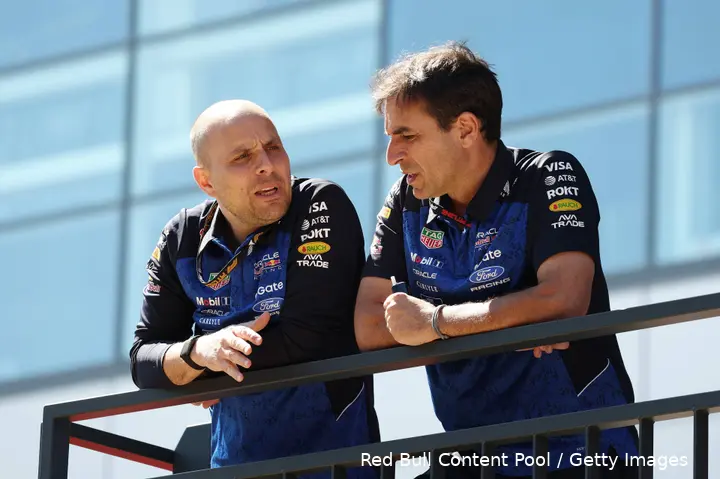 Wache-Lambiase-Red Bull-Silverstone-1