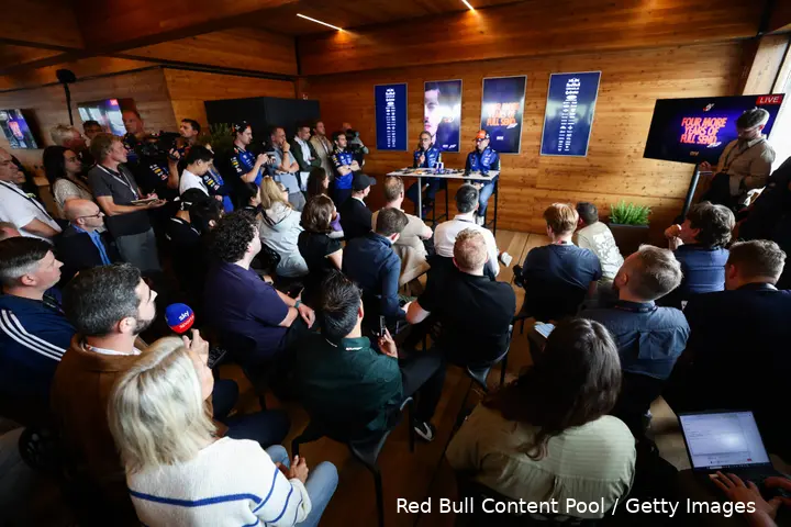 max-verstappen-laurent-mekies-nederland-red-bull-racing-persconferentie-pers-media-13
