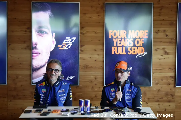 max-verstappen-laurent-mekies-nederland-red-bull-racing-persconferentie-pers-media-143