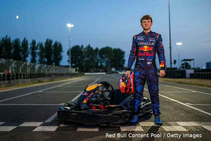 max-vs-100-red-bull-racing-karts-silverstone-sebastian-job-17